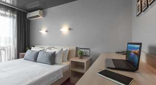 Гостиница Маринс Парк Отель Нижний Новгород Улучшенный номер с кроватью размера "king-size"-4