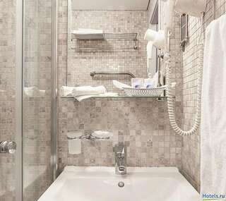 Гостиница Маринс Парк Отель Нижний Новгород Стандарт улучшенный двухместное размещение-3